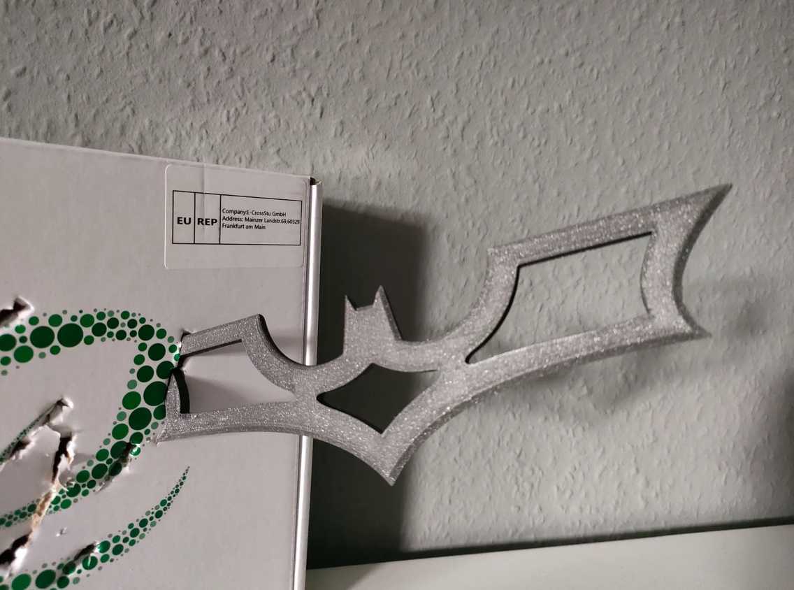 Batarang That Flies by Raik