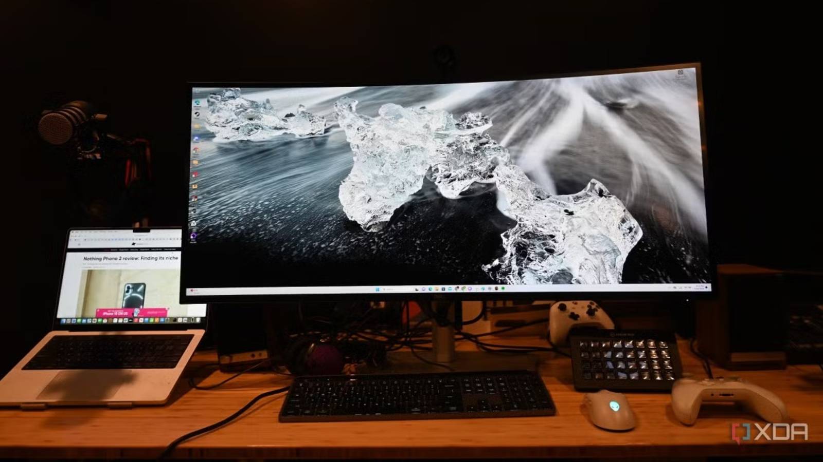 Dell UltraSharp 40 Curved Monitor