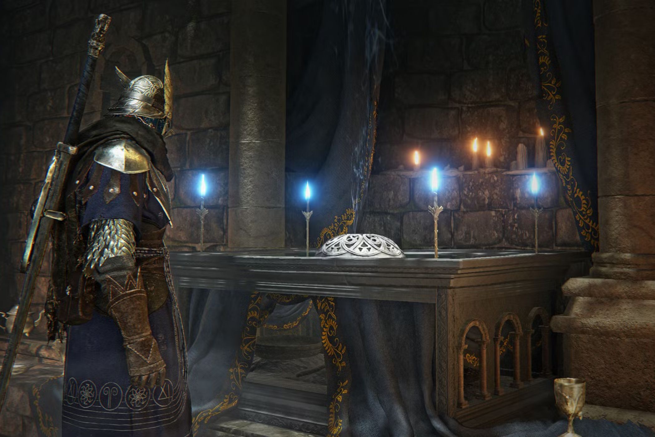 Elden Ring Nightreign Wylder looking at Relic Table.