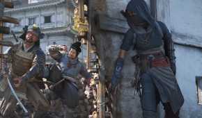 Assassin's Creed Shadows Naoe hiding from enemies behind wall