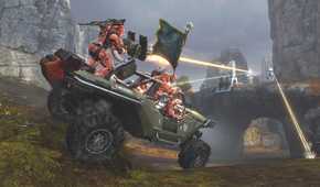 Halo-4-Multiplayer-flag-warthog