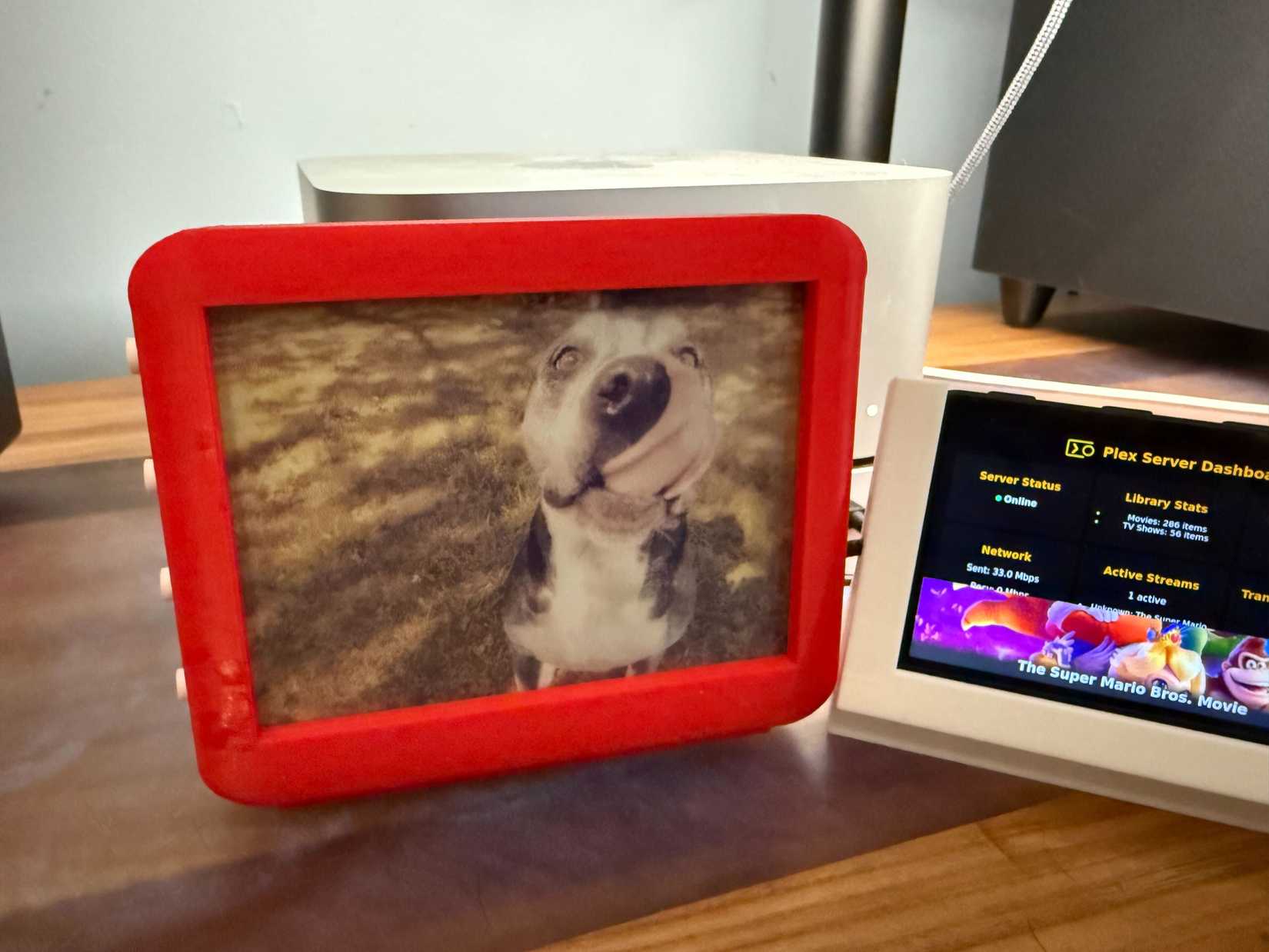 Raspberry Pi Ink Screen This gorgeous Raspberry Pi e-ink project shows you what's playing on ...