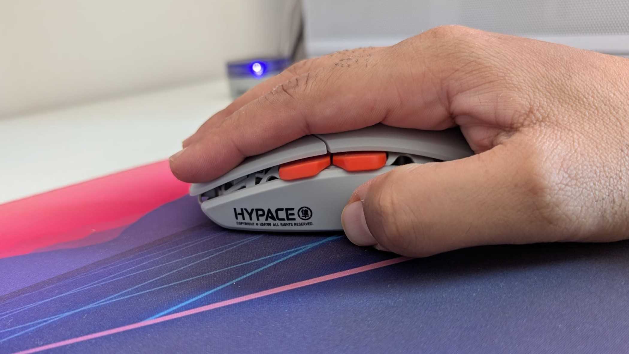 Lofree-Hypace-gaming-mouse-palm-grip-1
