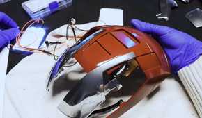 Motorized Iron Man Helmet_2