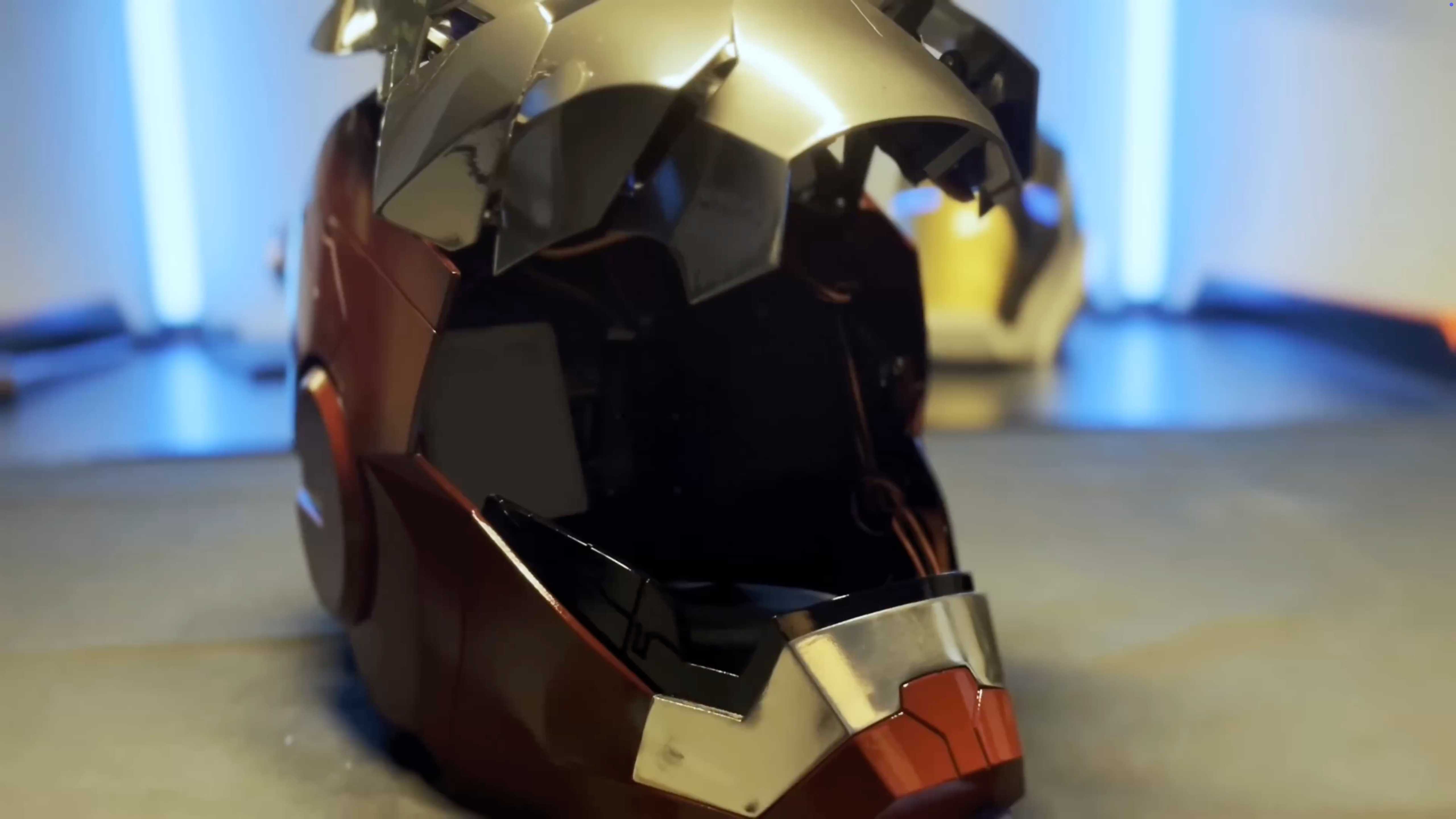Motorized Iron Man Helmet_4