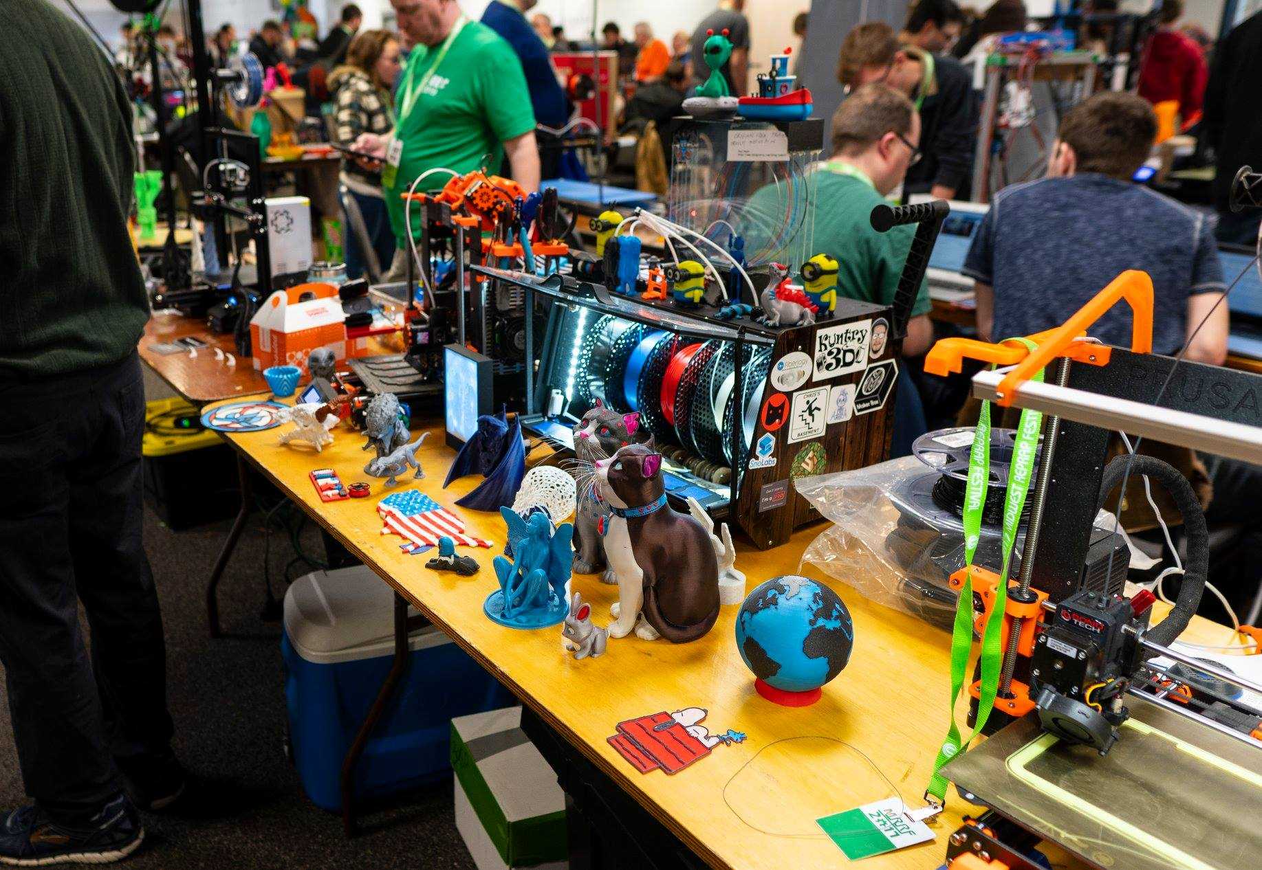 MWRRF show floor