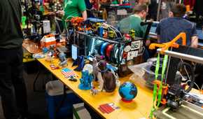 MWRRF show floor