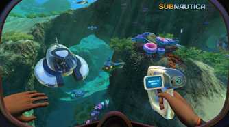 The player scanning something in Subnautica