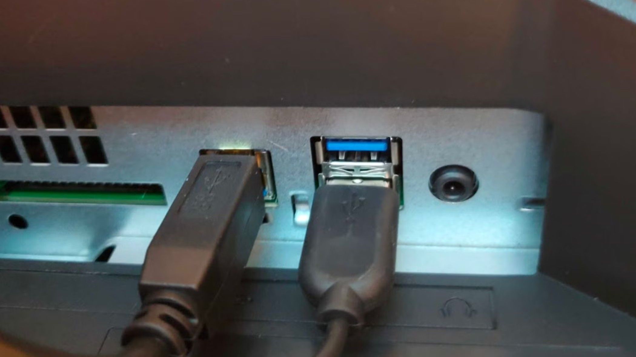 usb-cables-plugged-into-the-