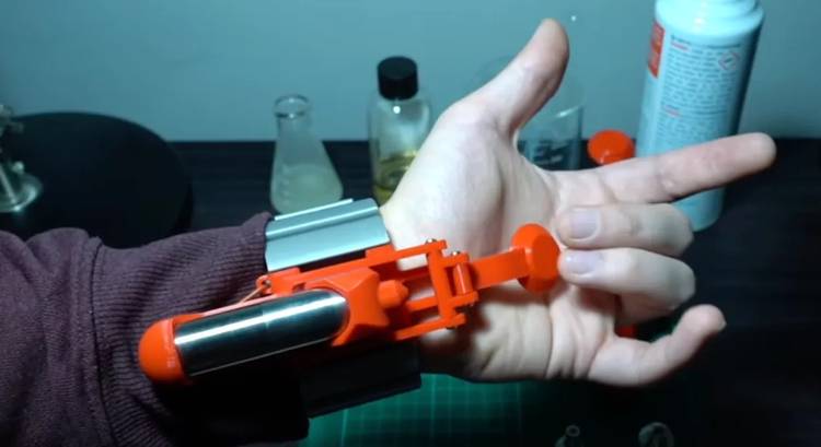 working spideman co2 webshooter by lachie