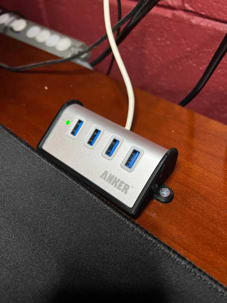 Anker USB Hub Bracket by jaykmakes