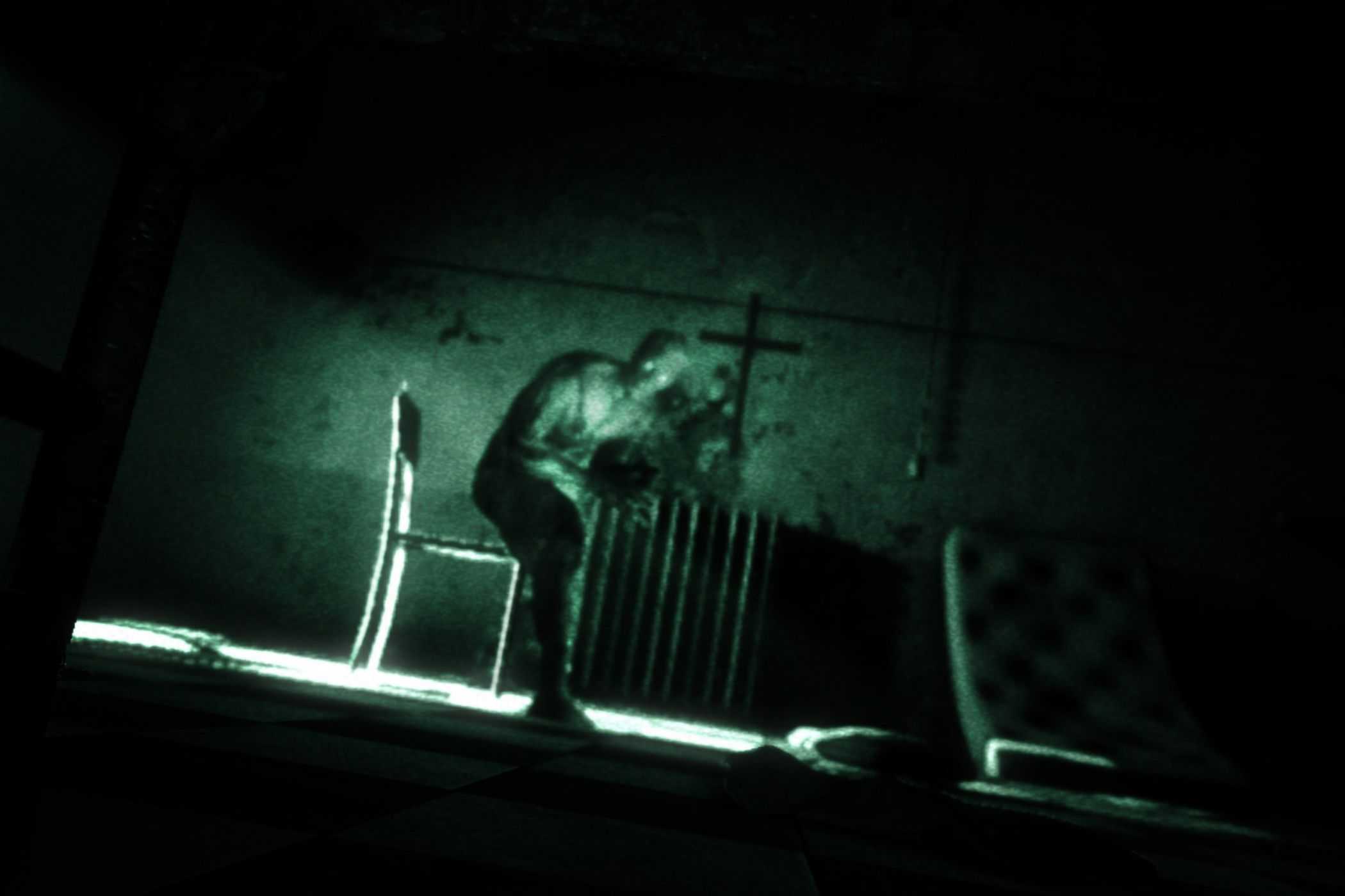 Outlast nightvision on asylum victim