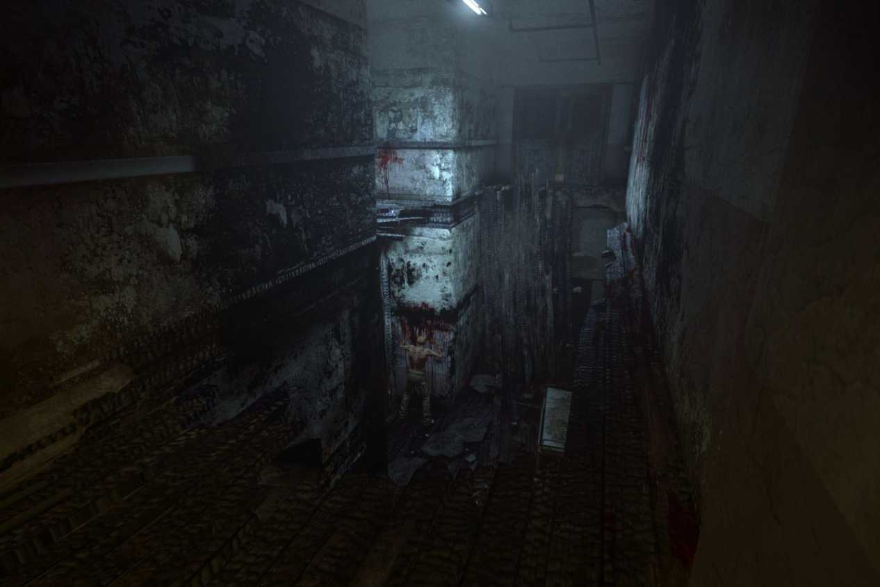 Outlast dilapidated hallway