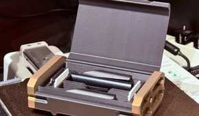 DJ Case for USB thumb drives and SD cards by fijter