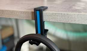 headphone golder modern design by ngprint