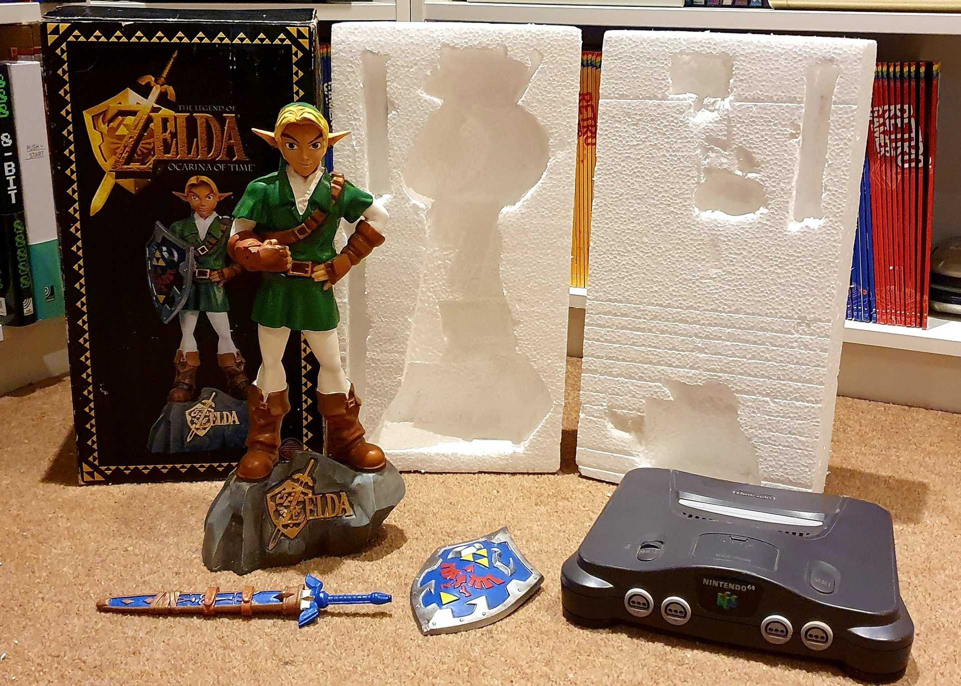 A picture of the E3 1997 Link statue from The Legend of Zelda; Ocarina of Time.