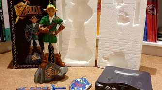 A picture of the E3 1997 Link statue from The Legend of Zelda; Ocarina of Time.