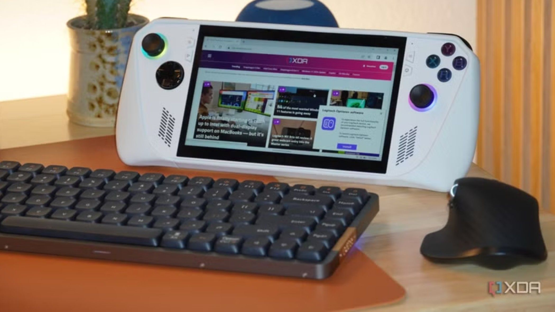 pc-gaming-handheld-laptop