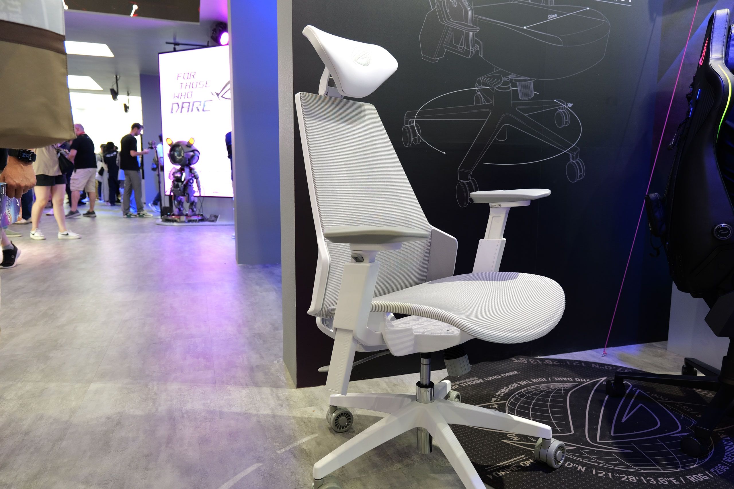 Asus's new ROG gaming chair lets you lean back ALL the way