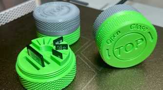 SD cards case by Shin
