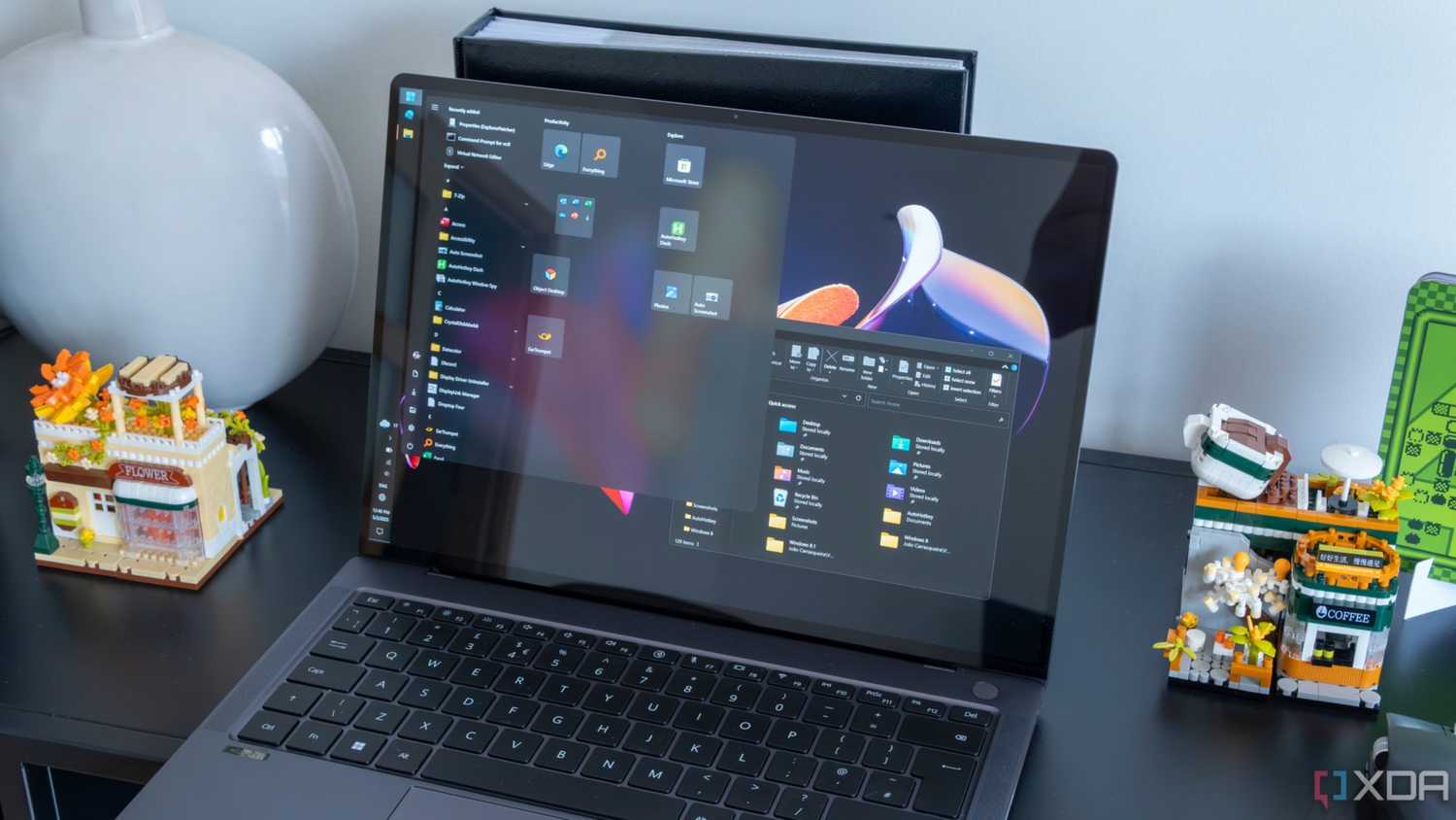 Windows 11 laptop with Explorer Patcher