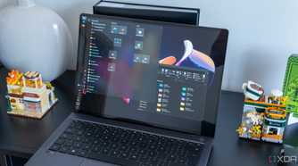 Windows 11 laptop with Explorer Patcher