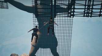 Screenshot from the game Chained Together.