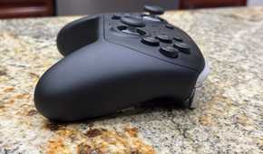 switch 2 pro controller side view