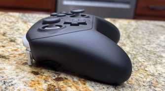 switch 2 pro controller product images