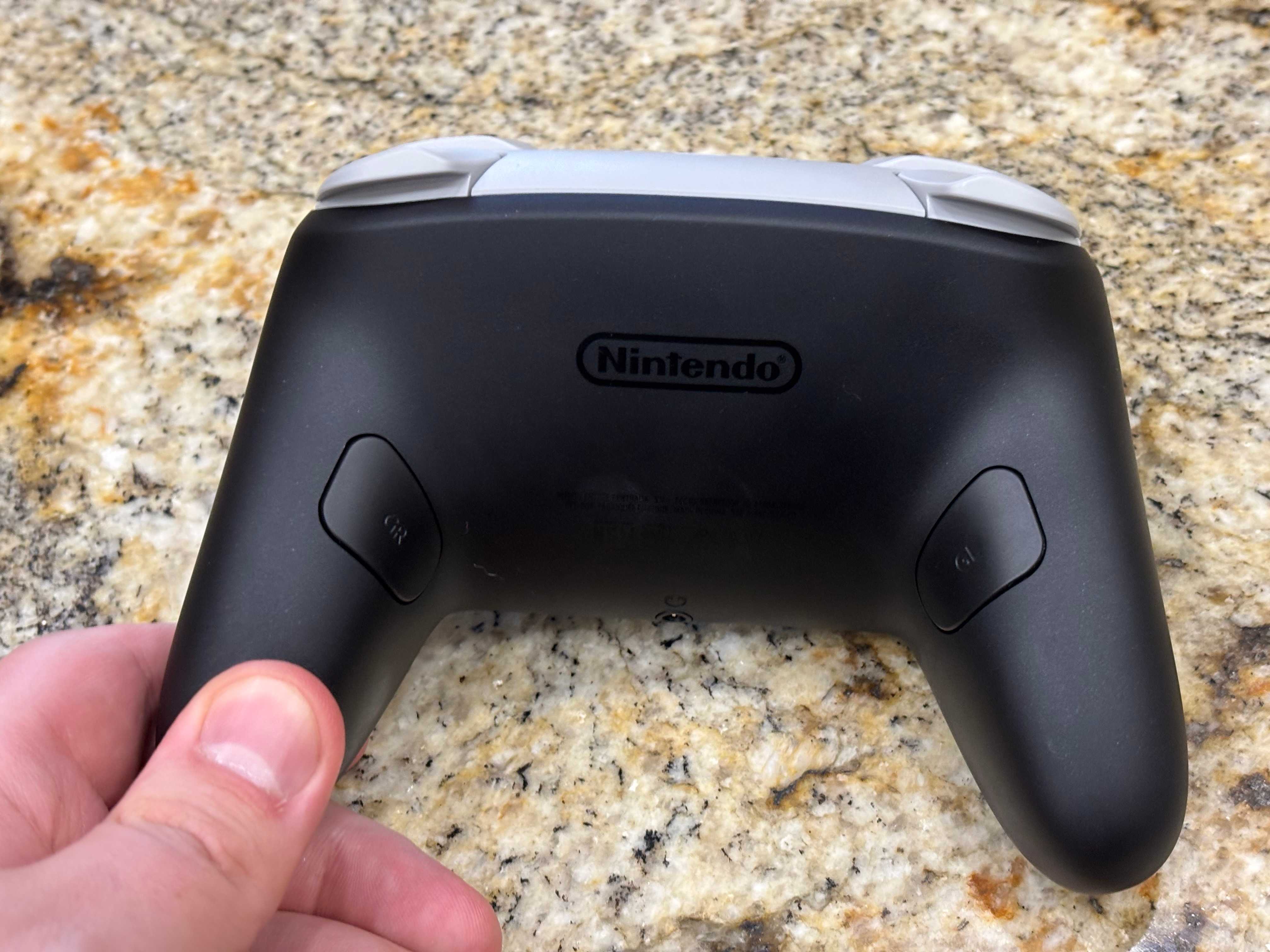 switch2 pro controller showing the GR and GL buttons