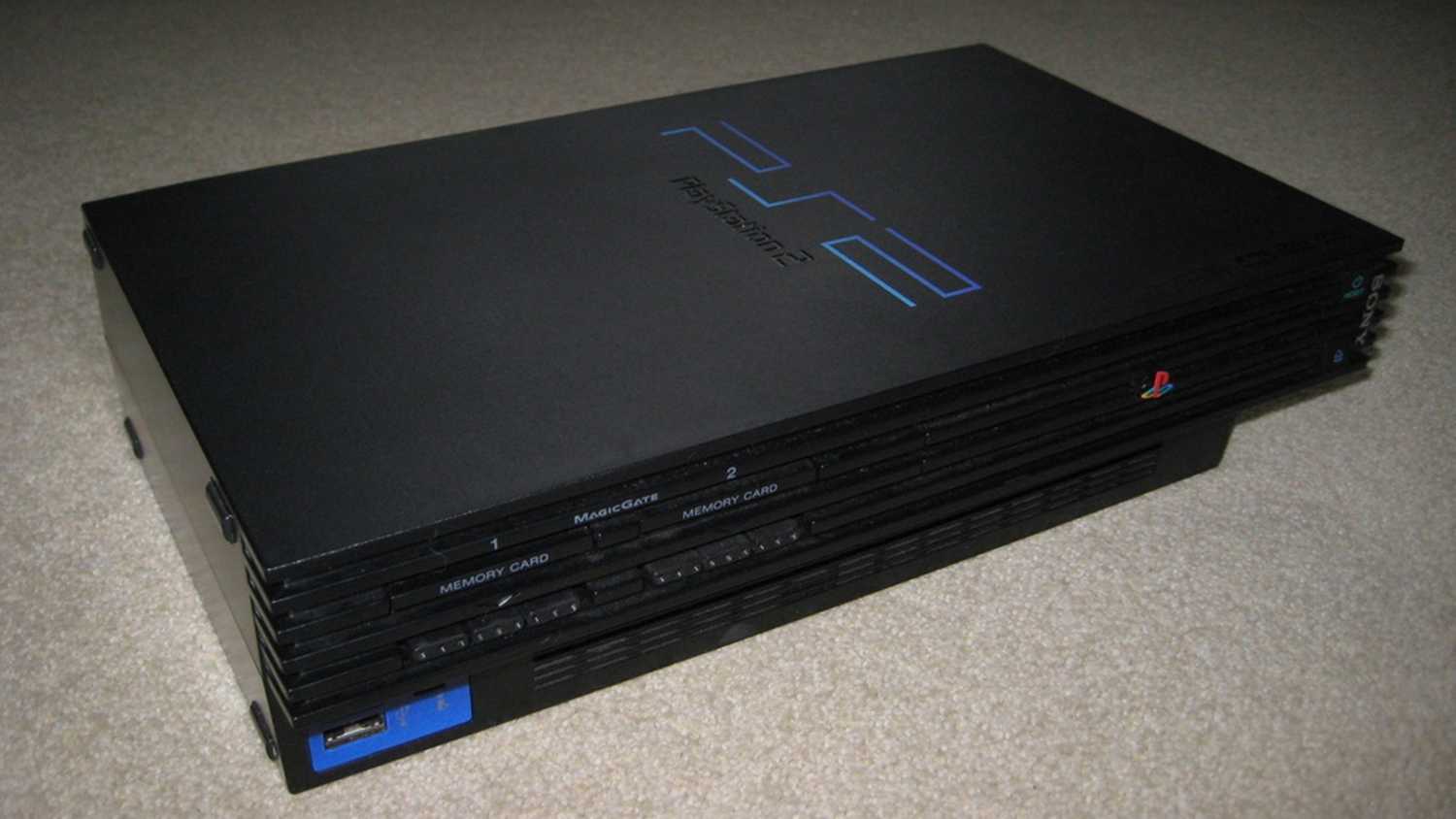 A picture of the first model of the PlayStation 2