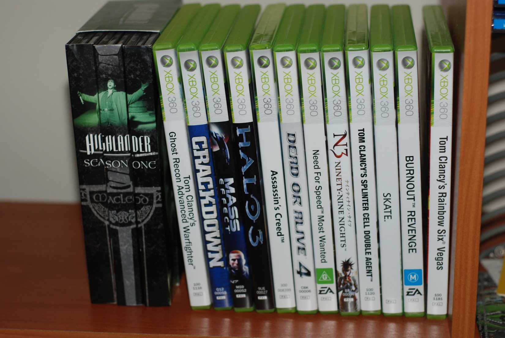 Collection of Xbox 360 games.