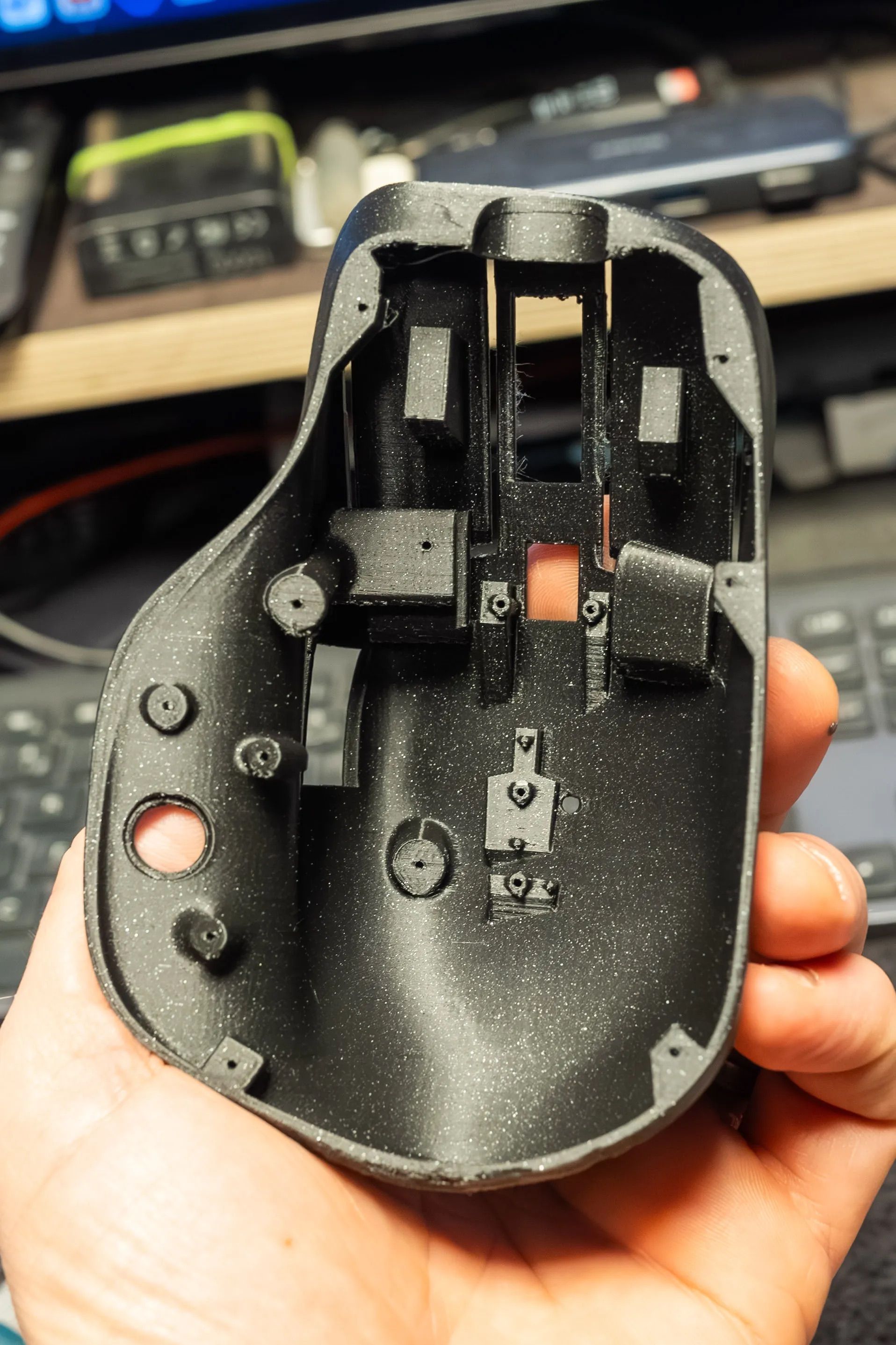 This 3D-printed contraption turns a Logitech MX Master 3 into a left ...
