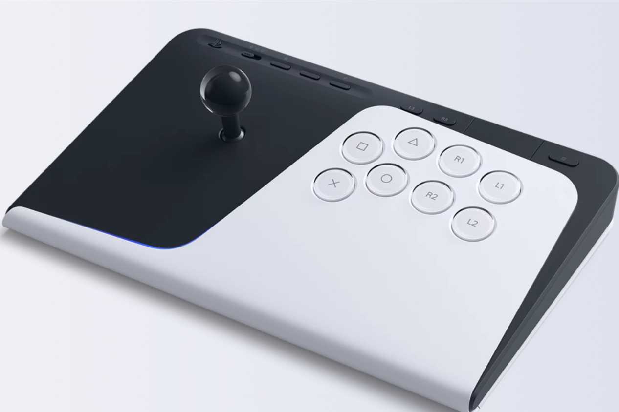 The Sony Flexstrike fight stick.