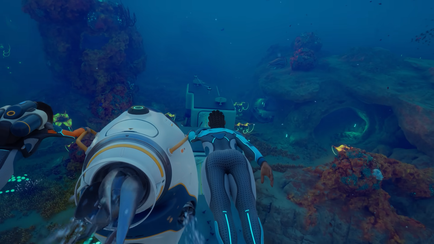 Co-op submersible in Subnautica 2