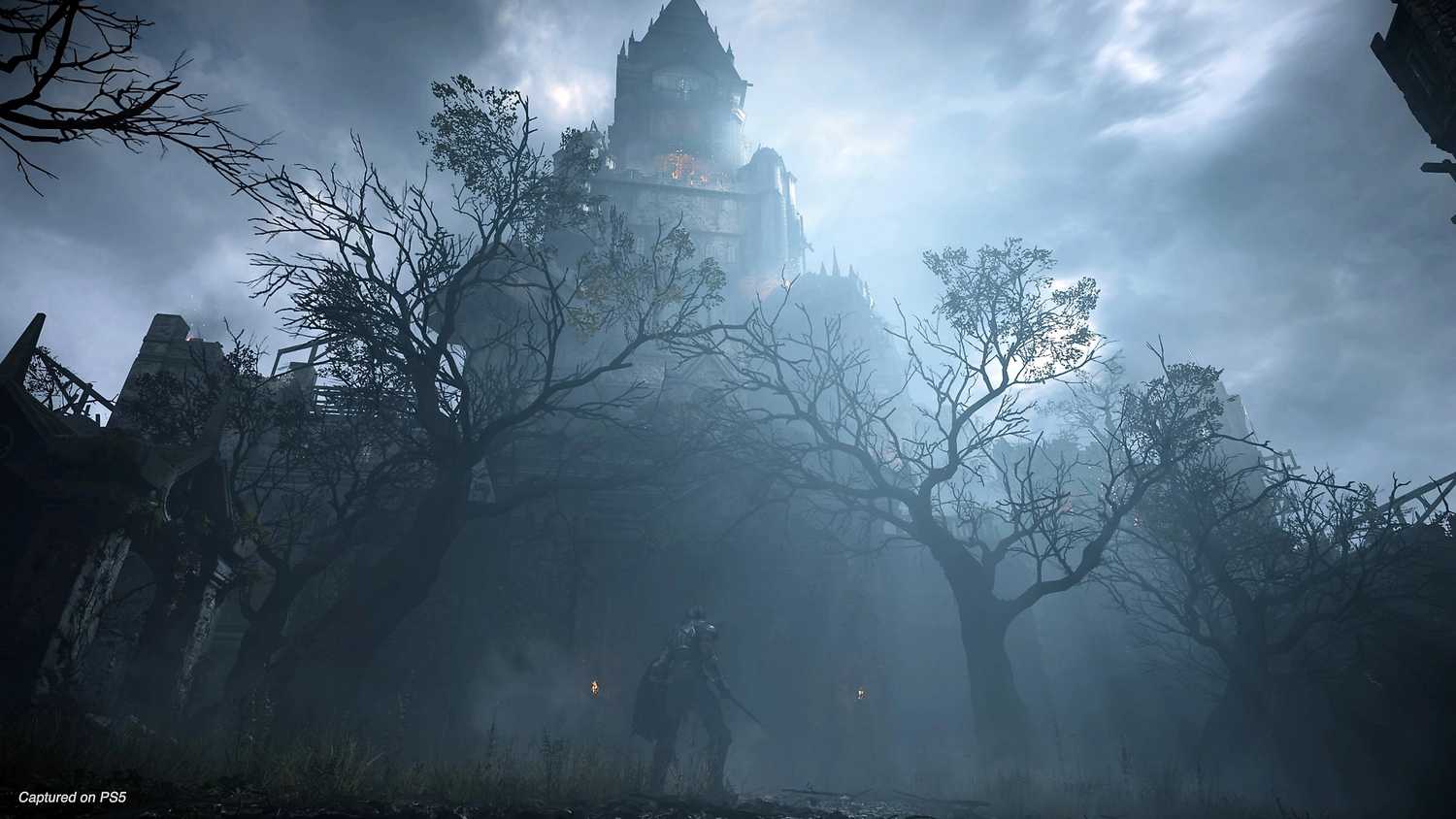 A towering castle in Demon's Souls.