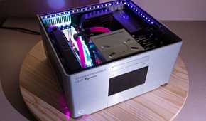 steiger dynamics leet htpc with the top panel off
