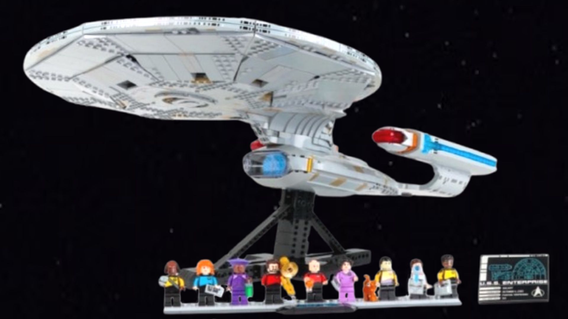 A pre-comp rendition of the Enterprise D and crew for a leaked upcoming LEGO Star Trek set