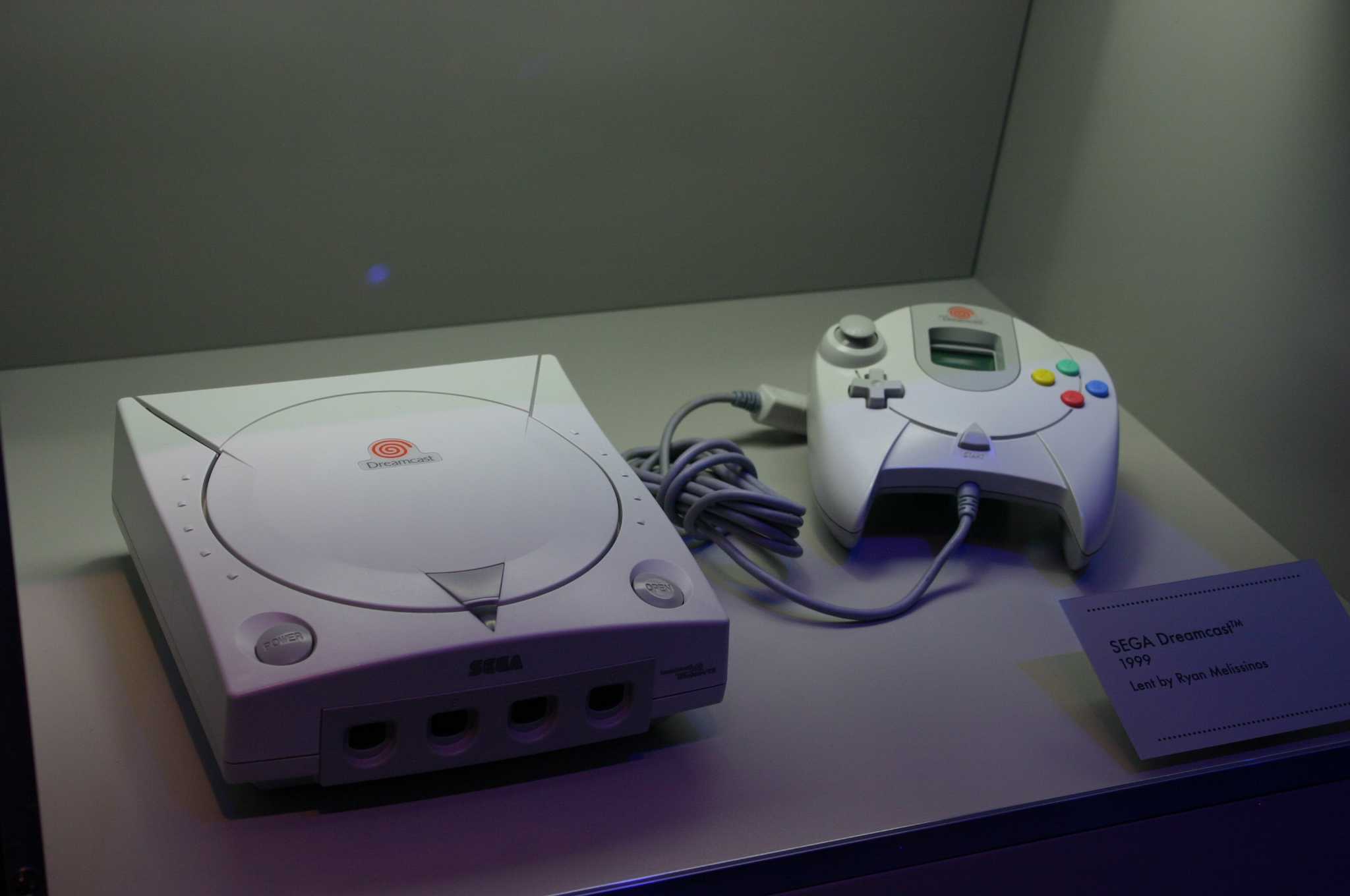 An encased Sega Dreamcast.