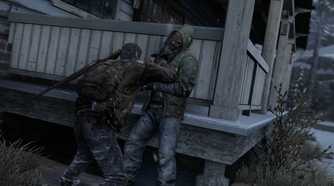 Joel in combat in The Last of Us Remastered.