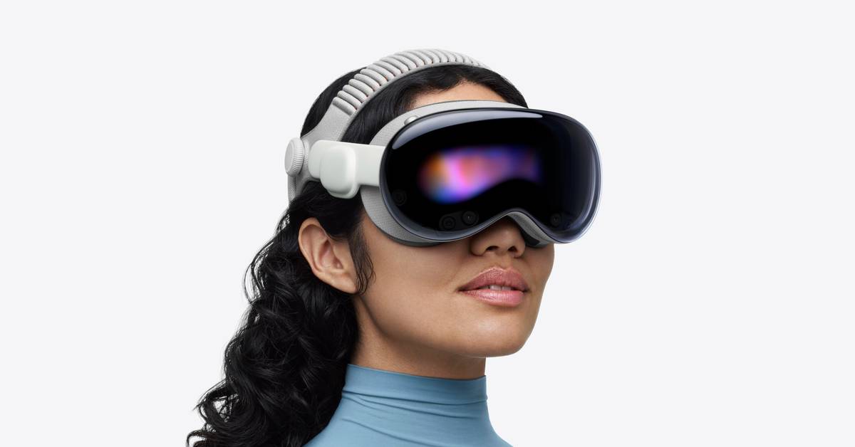 Apple's new Vision Pro has a much better screen and an M5 chip