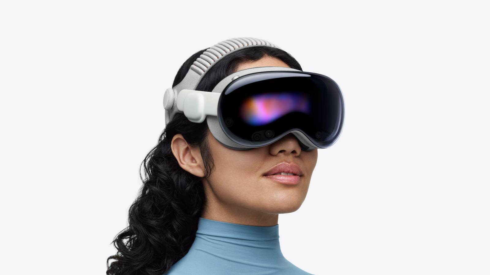 Apple's new Vision Pro has a much better screen and an M5 chip