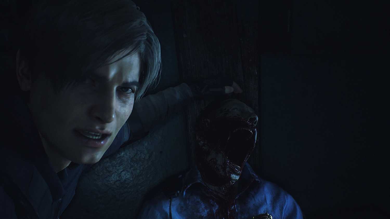 Leon Kennedy nexts to a zombie in Resident Evil 2 remake.