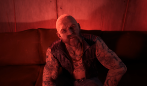 Talking to a Brujah leader in Vampire: The Masquerade – Bloodlines 2.