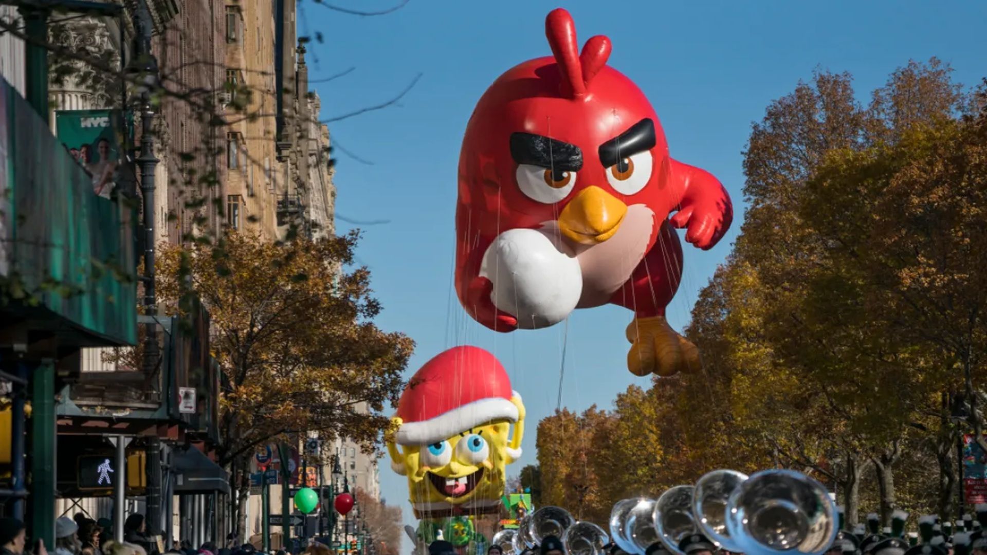 4 iconic video game characters that were balloons at the Macy's ...