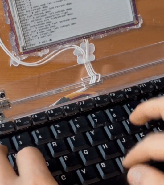 This Raspberry Pi e-ink project gives you the time in a very human way