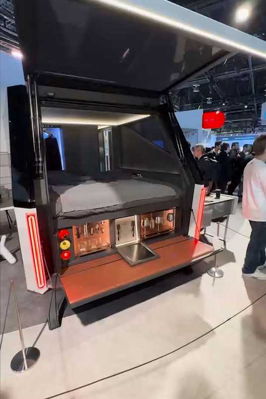 5g Router Camper This TCL 5G and Wi-Fi 7 travel router also doubles as a power bank