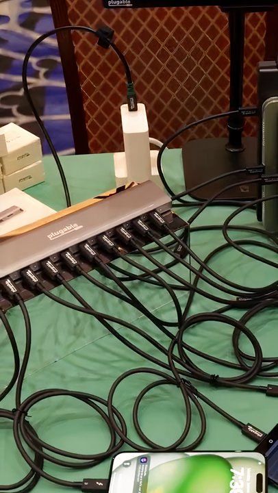 plugable-10port