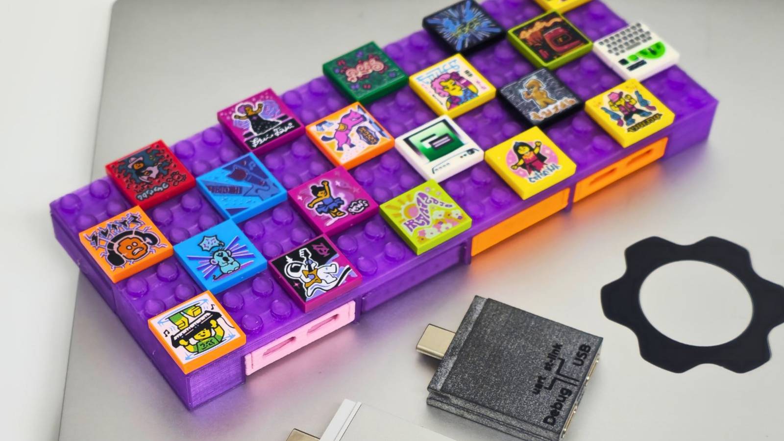 This USB dock that accepts Framework Expansion Cards should be an official product