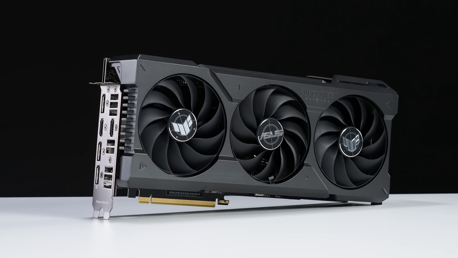 nvidia-rtx-4070-ti-super-propped